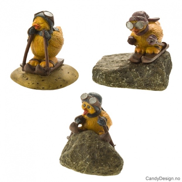 Large Telemark chickens on stones assorted