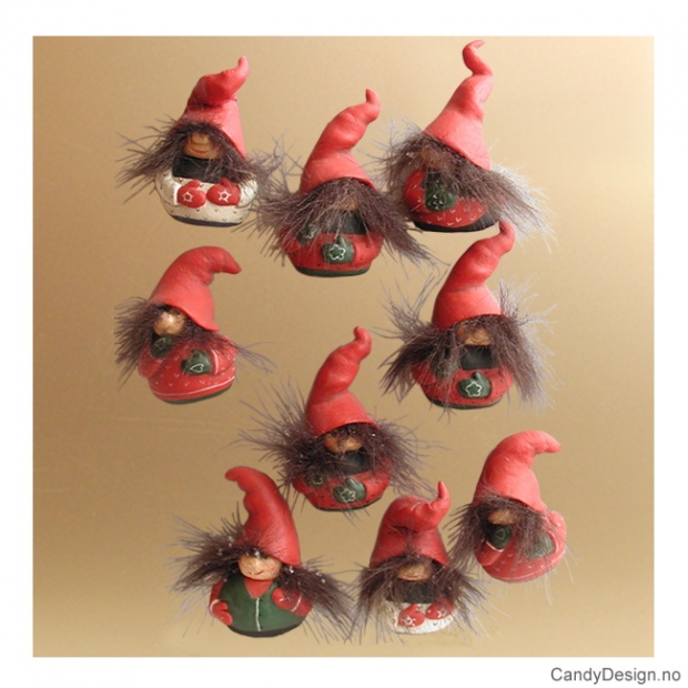 Gnome magnets with hair and pointy cap assorted