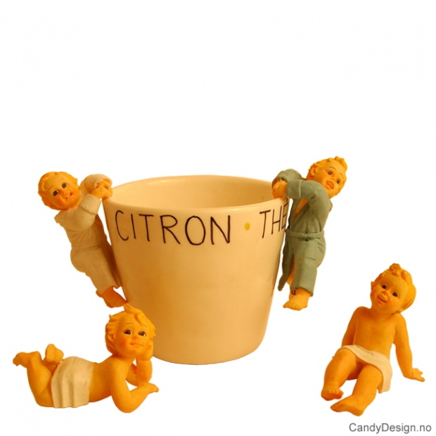 Baderomsbarn hengende