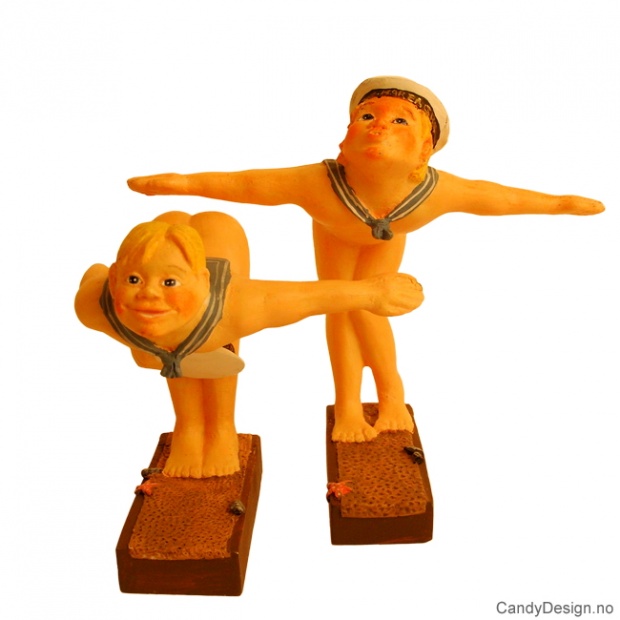 Diving children figurines