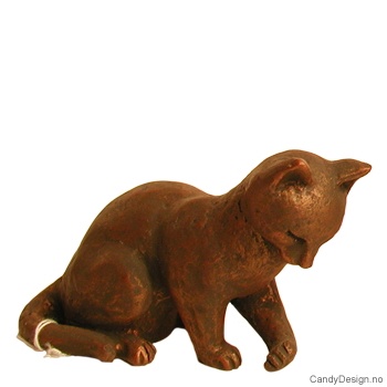 Cat sculpture with bronze finish