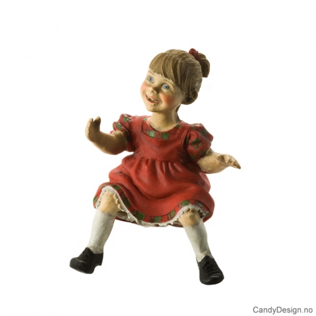 Sittende liten Carl Larsson pike Skotskrutet med rød