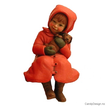 Sitting girl with teddybear