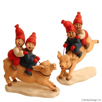 Glade griser med barn på ryggen assortert