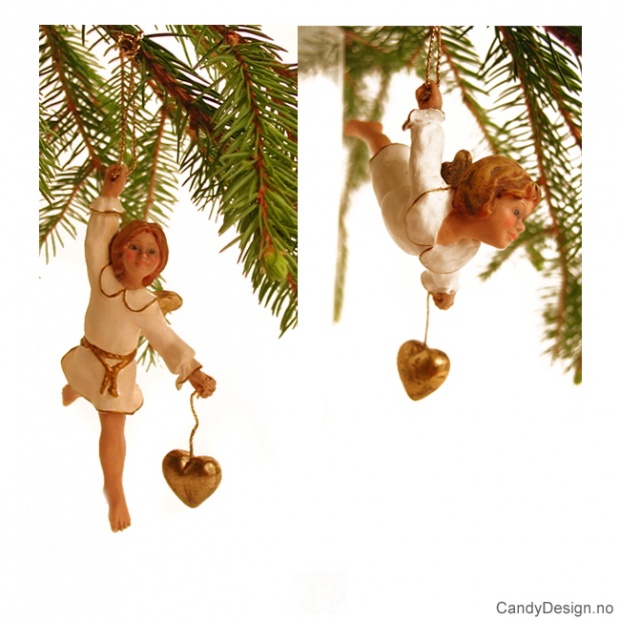 Hengende småengler i band