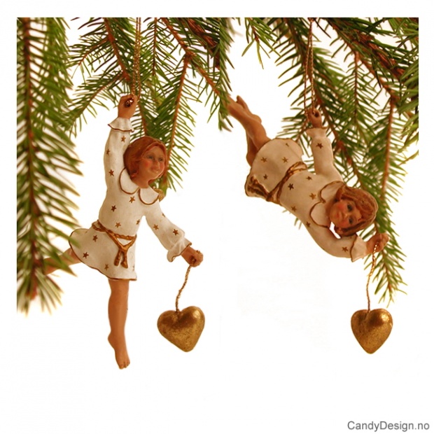 Hengende småengler i band