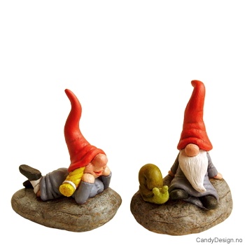 Små grå nisse figurer på stein assortert