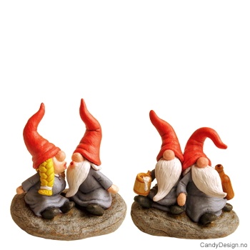 Små grå nisse figurer på stein assortert