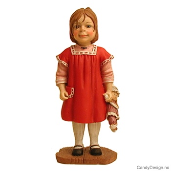 Pike i rød kjole med dukke