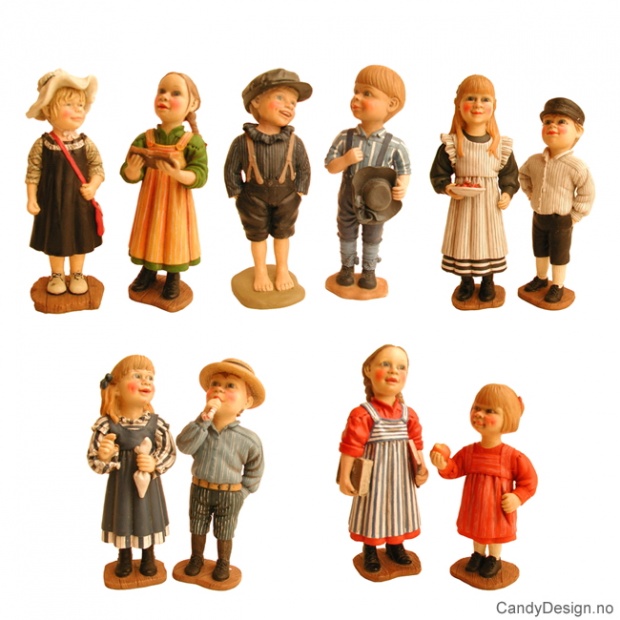 Små stående Carl Larsson figurer assortert