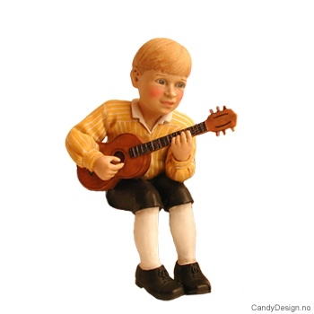 Carl Larsson barne figurer  - Gutt med liten gitar