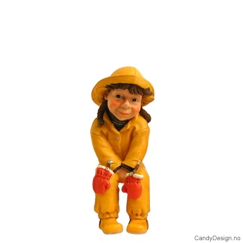 Barnehagebarn sittende på kant