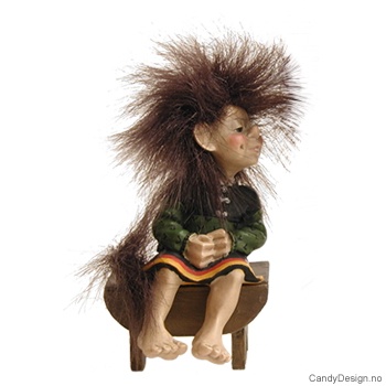 Minitroll på benk - Kyssende trollpike på benk