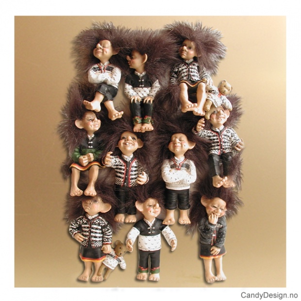 Troll magneter stående og sittende