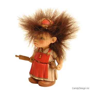 Store forelskede vikingebarn enkle figurer med fluffy hår  Vikingpike sint med kjevle