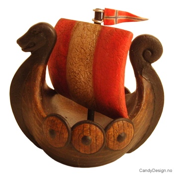 Vikingship souvenir with sail