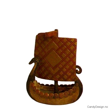 Small vikingship with sail