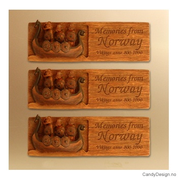 Woodstyle magnet plater med tekst  Tre vikinger i skip magnet Memories from Norway, Vikings anno 800 - 1000
