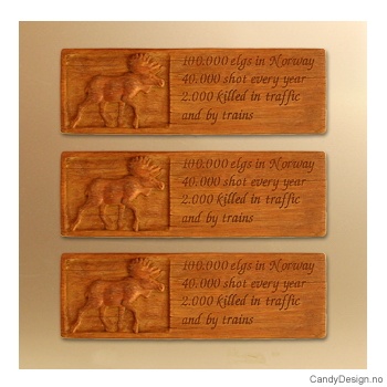 Magnet plaques with text woodstyle  Moose magnet 100.000 elgs in Norway. 40.000 shot every year. 2.000 killed in traffic and by trains