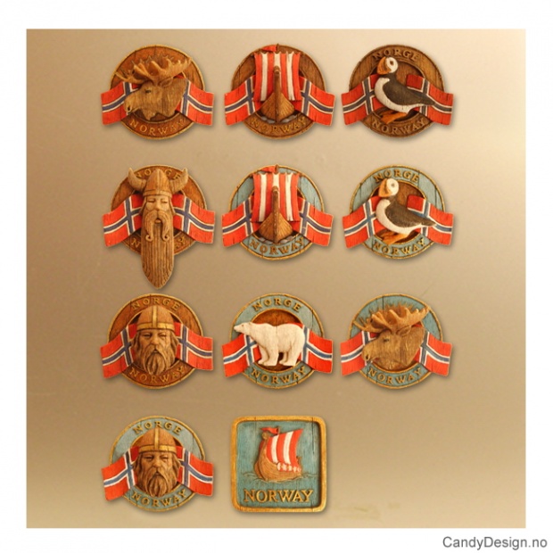 Assorted magnets with the Norwegian flag - woodstyle