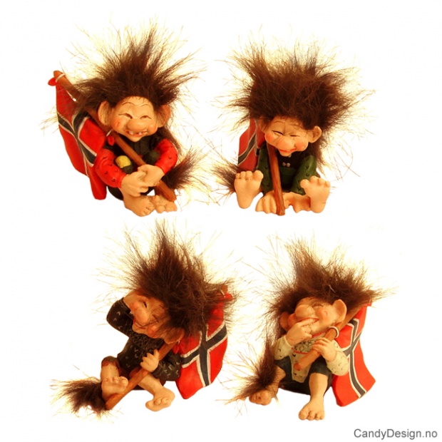 Assorted sitting trolls with Norwegian flag