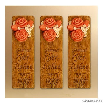 Kjærlighetsord magnet i trefarge - Gammel kjærlighet ruster ikke