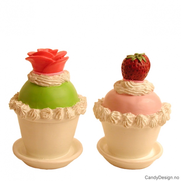 Dessertskåler med innhold